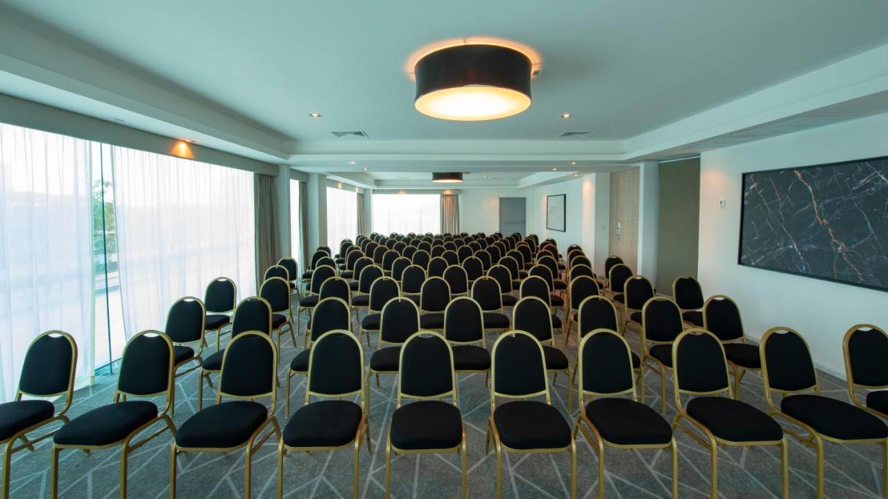 Holiday Inn & Suites - Merida La Isla By Ihg Extérieur photo